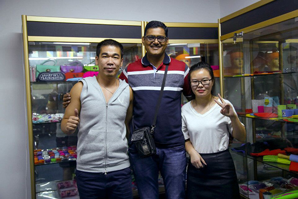 Manish Shah visits our company to know silicone car key cover1